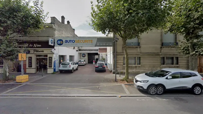Vue de la rue devant AS Auto Sécurité Contrôle technique Bordeaux D'Ornano, Bordeaux