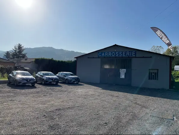 Photo publiée sur la fiche Google de Carrosserie de L'arc En Ciel, Sarras