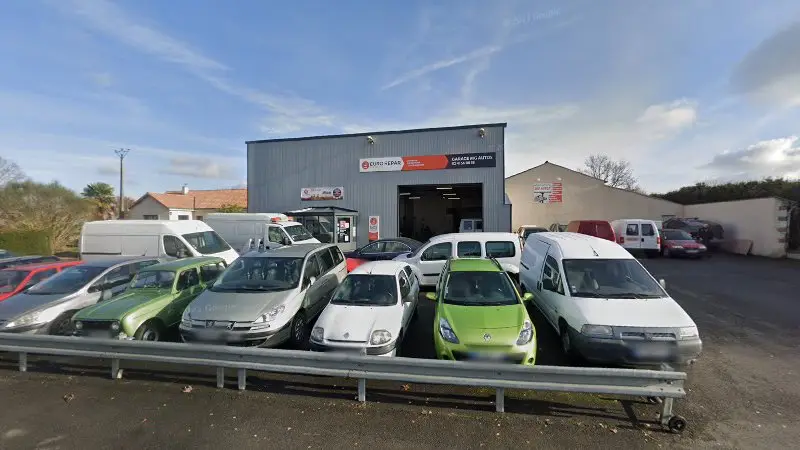 Vue de la rue devant Euro Repar Garage, Montilliers