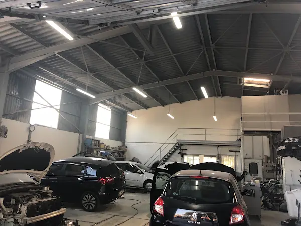 Photo publiée sur la fiche Google de Carrosserie Mimétaine, Mimet
