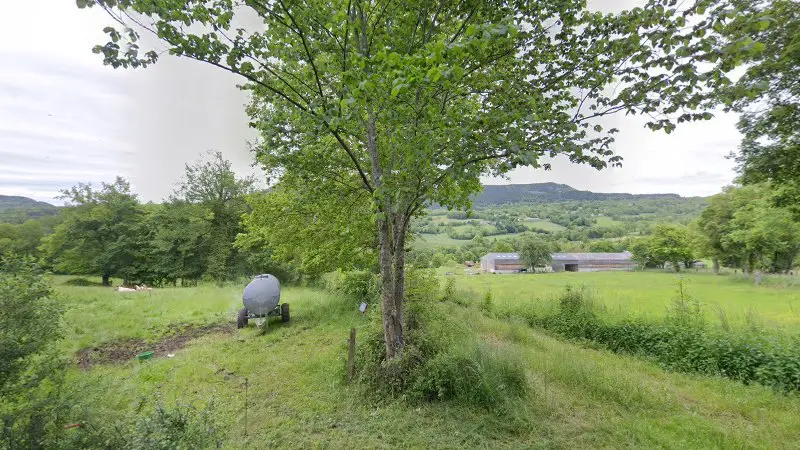 Vue de la rue devant Firminy Haute-Loire, Rosières
