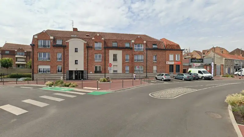 Vue de la rue devant Eurorepar Garage Heuninck Alain, Linselles