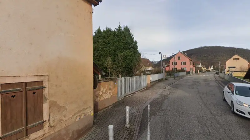 Vue de la rue devant GARAGE FRITSCH - OSWALD - Citroën, Gresswiller