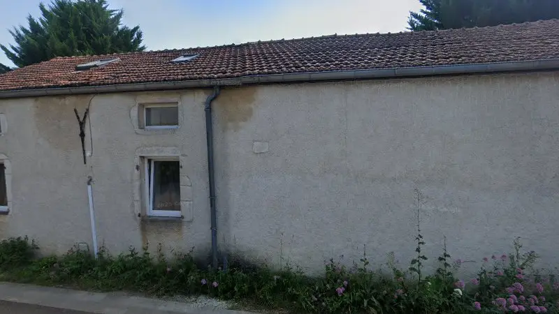 Vue de la rue devant Avospneus.21, Poiseul-lès-Saulx