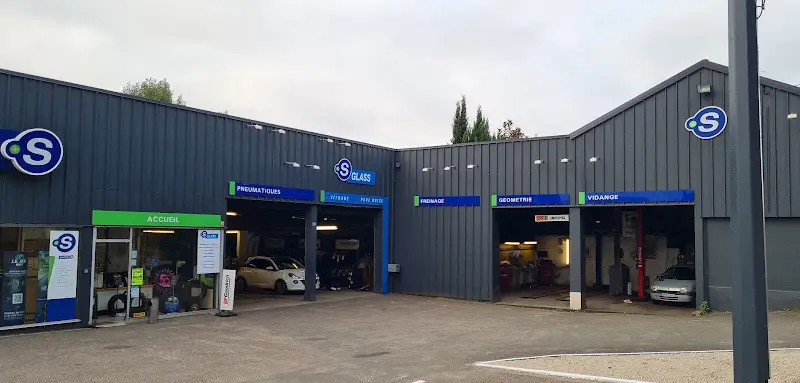 Photo publiée sur la fiche Google de Centre pare-brise S Glass Gisors, Gisors