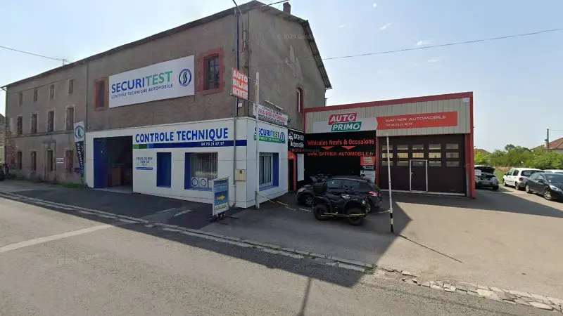 Vue de la rue devant AUTOPRIMO - Garage Gathier Automobile, Bourg-Lastic