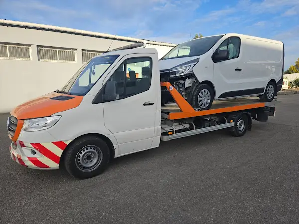 Photo publiée sur la fiche Google de Rj Negoce Auto Enlèvement D'épaves, Rouans