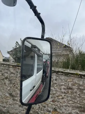 Photo publiée sur la fiche Google de Py-Auto : Service de remorquage/dépannage/épaviste auto à Vaux Le Pénil 77, Vaux-le-Pénil