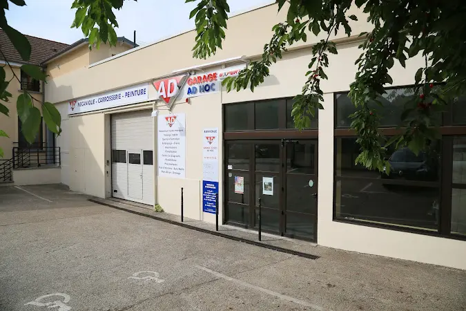 Photo publiée sur la fiche Google de Garage Ad Hoc - ZeCarrossery, Soisy-sur-Seine