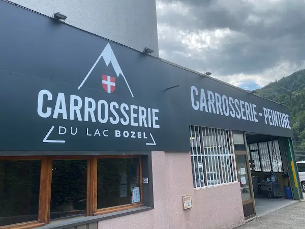 Photo publiée sur la fiche Google de CARROSSERIE DU LAC - Motrio, Bozel
