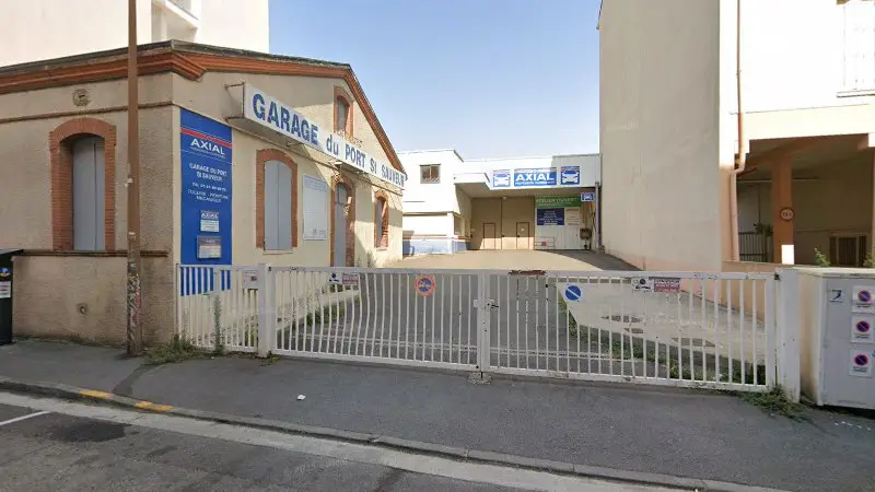Vue de la rue devant AXIAL - GARAGE DU PORT SAINT SAUVEUR, Toulouse