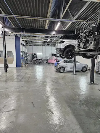 Photo publiée sur la fiche Google de JCR JANTES CARROSSERIE RENOVE, Taverny