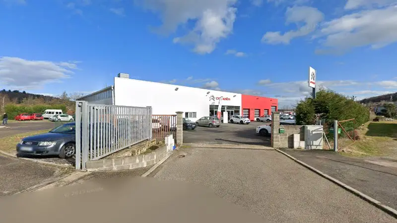 Vue de la rue devant Bm Auto Et Associes - Citroën, Roche-la-Molière