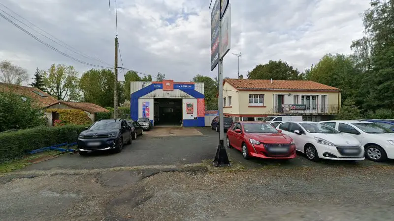 Vue de la rue devant TOP CARROSSERIE - VENDEE MAINTENANCE AUTOMOBILES, Rives de l'Yon
