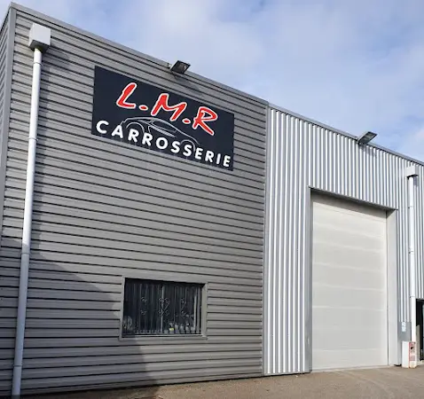 Photo publiée sur la fiche Google de LMR Carrosserie, Limas