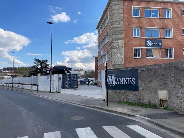 Photo publiée sur la fiche Google de Garage BMW AUDI VW MERCEDES SMART MINI - Mannes Ivry, Ivry-sur-Seine