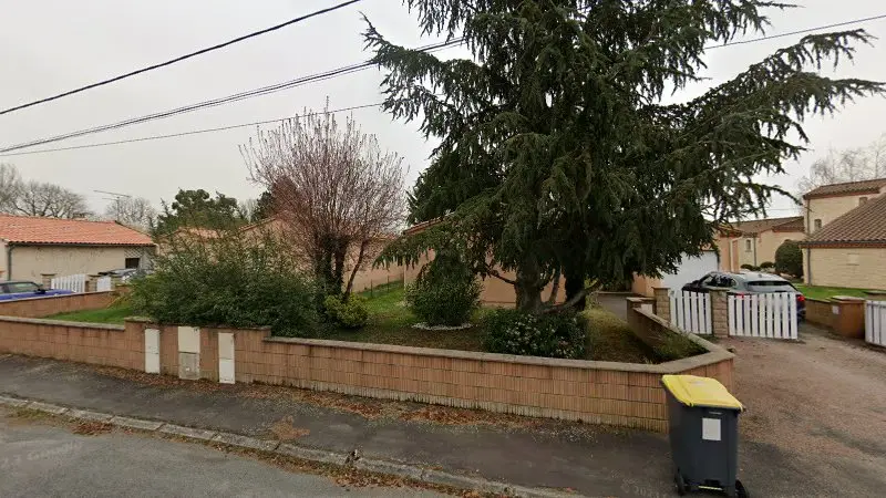 Vue de la rue devant BRC France, importation Protos BRC, Albi