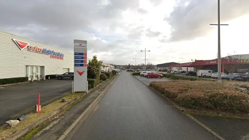 Vue de la rue devant AD Poids Lourds Sud-Ouest, Boulazac Isle Manoire