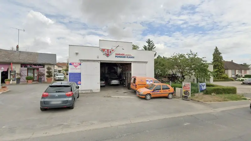 Vue de la rue devant AD Garage Expert POMMIER - CJME, Beaune-la-Rolande