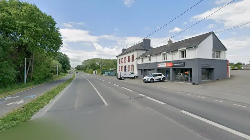 Vue de la rue devant GARAGE GRESSOT SARL - EUROREPAR CAR SERVICE, Montgermont