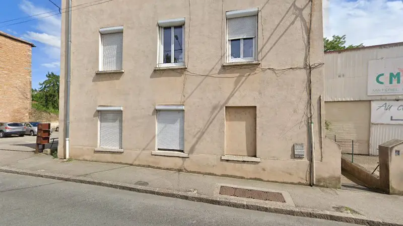 Vue de la rue devant 4S AUTOMOBILE, Neuville-sur-Saône