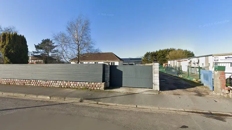 Vue de la rue devant Garage du Grand Hameau, Le Havre