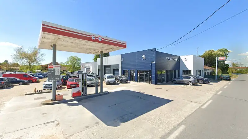 Vue de la rue devant DEKRA Technical Inspection Center, Saint-Vivien-de-Médoc