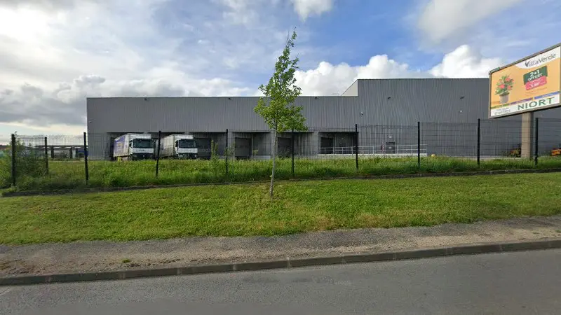 Vue de la rue devant Mecanique Transformation Des Metaux, Niort