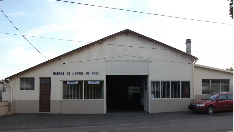 Photo publiée sur la fiche Google de Garage de L'hotel de Ville, Nolay