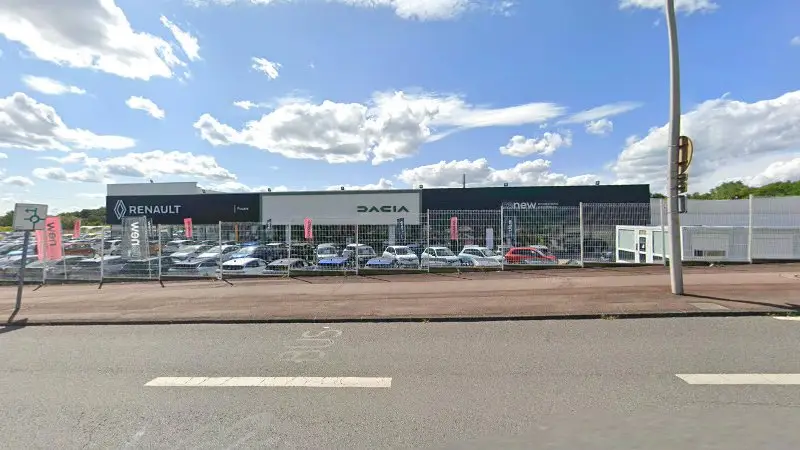 Vue de la rue devant Auto Faurie Haute Vienne, Limoges