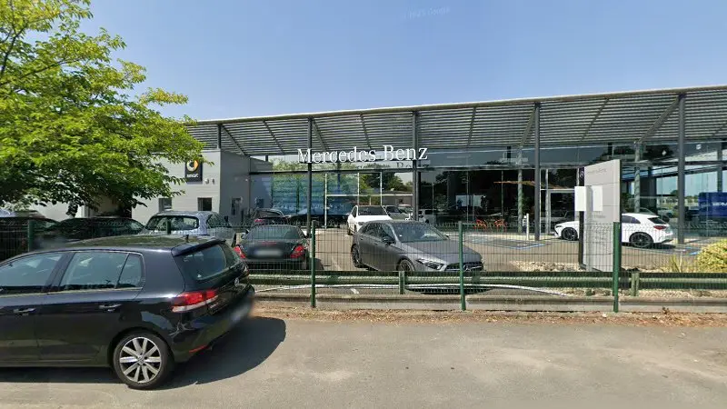 Vue de la rue devant Mercedes-Benz BORDEAUX Smart, Mérignac