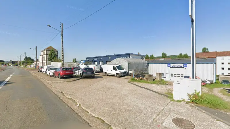 Vue de la rue devant CARROSSERIE BAILLY, Petit-Couronne