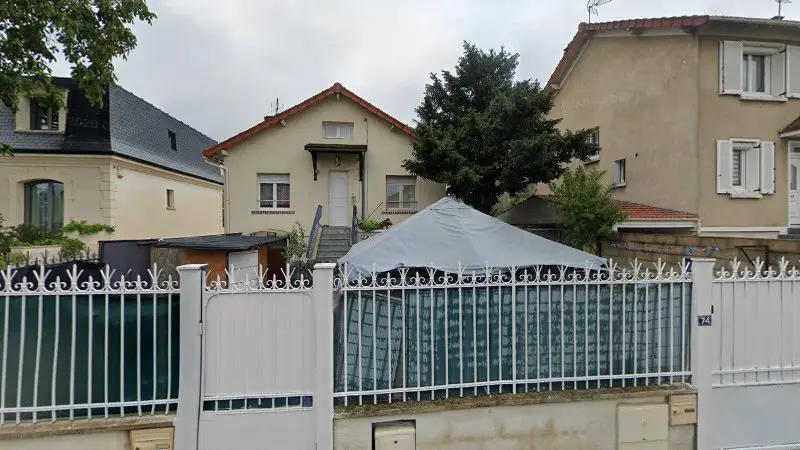 Vue de la rue devant Bv Automobile, Chennevières-sur-Marne