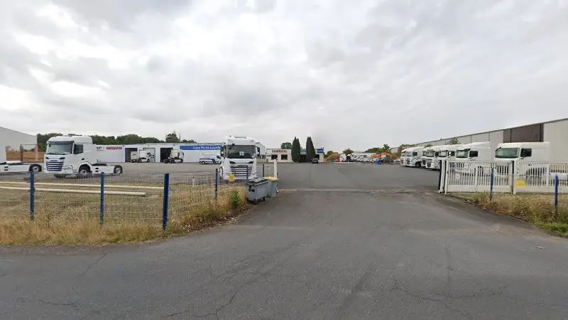 Vue de la rue devant NISSAN TRUCKS CAEN POIDS LOURDS - ROTS, Rots