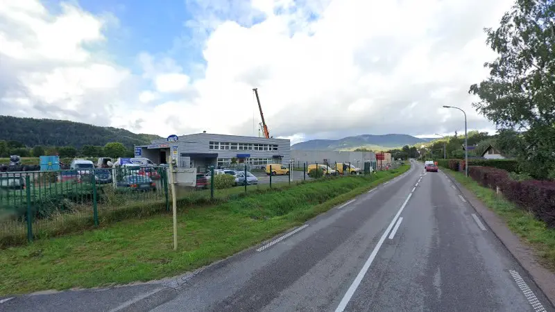 Vue de la rue devant GRIP PRO SERVICES 88 - Vulco Remiremont/Vagney, Vagney