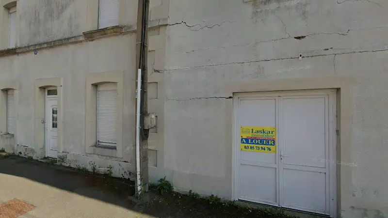 Vue de la rue devant Garagiste a domicile ou lieux de votre choix, Le Creusot