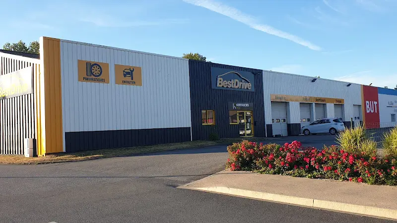 Photo publiée sur la fiche Google de BestDrive - Kertrucks Pneus, Pontivy