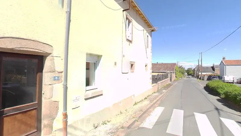 Vue de la rue devant GARAGE FG, Coulonges-Thouarsais