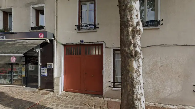Vue de la rue devant Ribeiros-martins, Fontenay-aux-Roses
