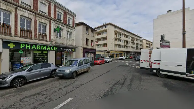 Vue de la rue devant debosselage sans peinture FORM DEBOSS, Lisieux