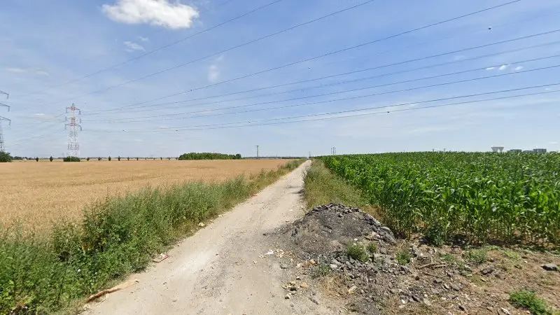 Vue de la rue devant Ks auto, Villiers-le-Bel
