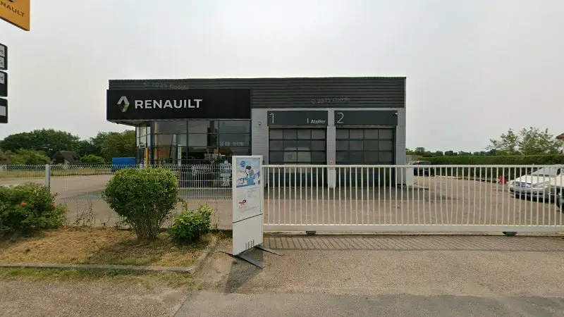 Vue de la rue devant GARAGE BRANCHU - RENAULT / DACIA, Le Perrey