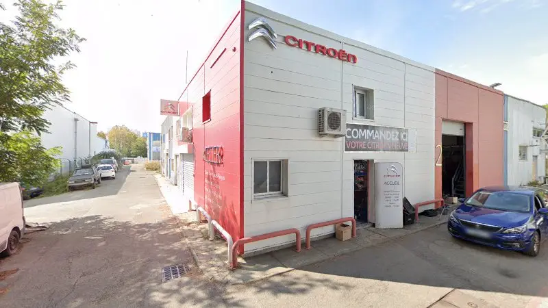 Vue de la rue devant Garage Citroën - Di Maida, La Grande-Motte