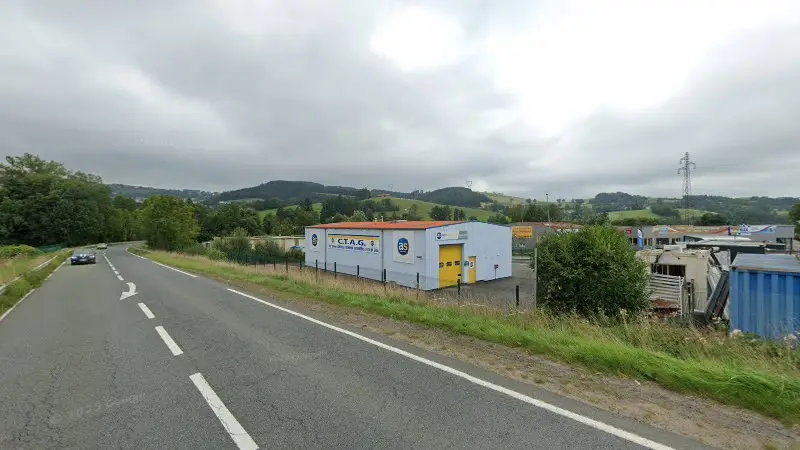Vue de la rue devant AS Autosécurité Contrôle Technique THIZY LES BOURGS ZONE TRAMBOUZE, Thizy-les-Bourgs