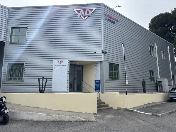 Photo publiée sur la fiche Google de AD CARROSSERIE LUMIERES, La Ciotat