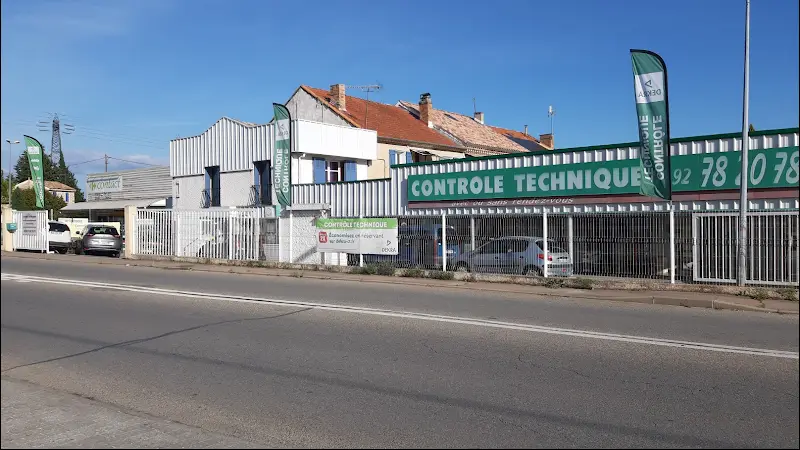 Photo publiée sur la fiche Google de Centre contrôle technique DEKRA (AUTO - MOTO), Sainte-Tulle
