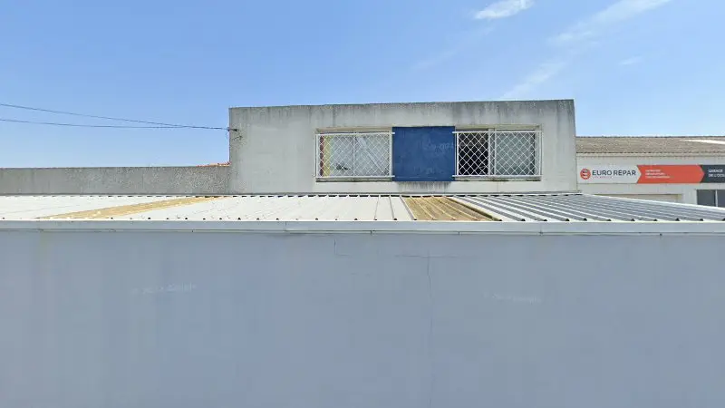 Vue de la rue devant Eurorepar Garage De L Ocean, Les Sables-d'Olonne