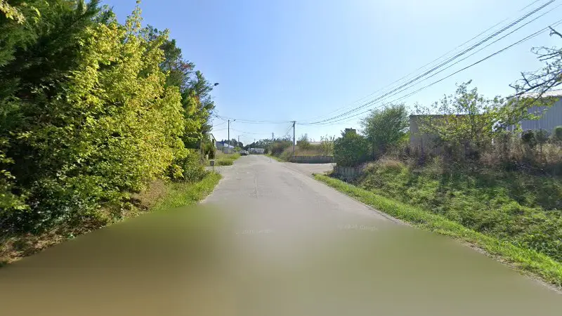 Vue de la rue devant REPROGRAMMATION ETHANOL (E85) / FAP / EGR / ADBLUE / AGRICULTURE / POIDS LOURDS - REPROGRAMMEZVOTREVOITURE.FR, L'Isle-Jourdain
