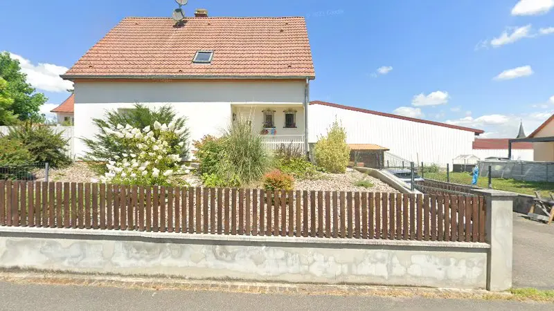 Vue de la rue devant GARAGE PFENDLER SARL - Citroën, Hagenthal-le-Haut