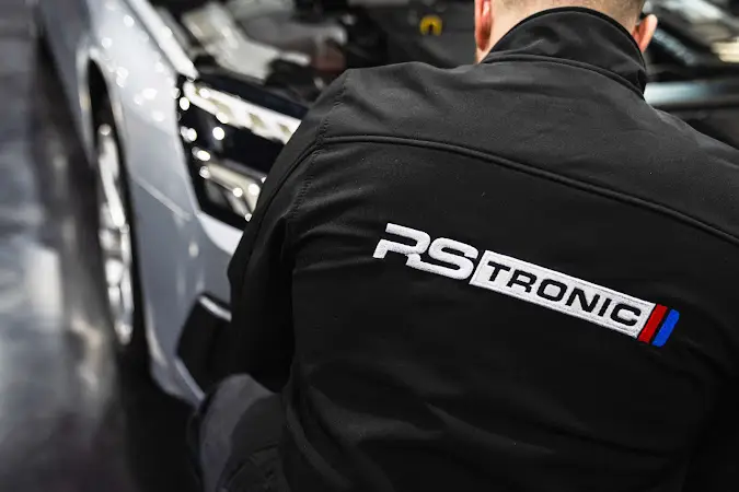 Photo publiée sur la fiche Google de RSTRONIC La Rochelle Reprogrammation Moteur, Lagord